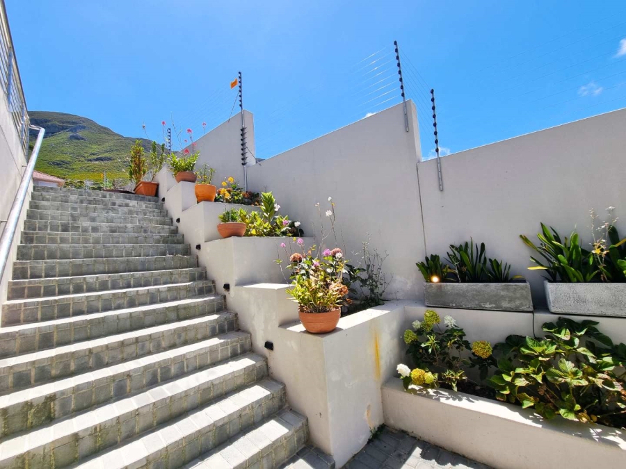 4 Bedroom Property for Sale in Onrus Western Cape